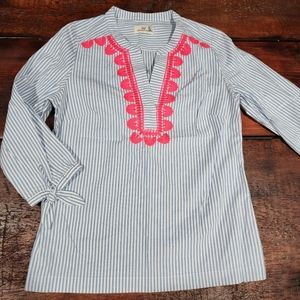 Vineyard Vines top